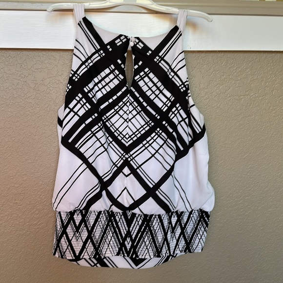 Women’s shirt. WHBM.  Great under a suit coat or for a night out. - Picture 5 of 5